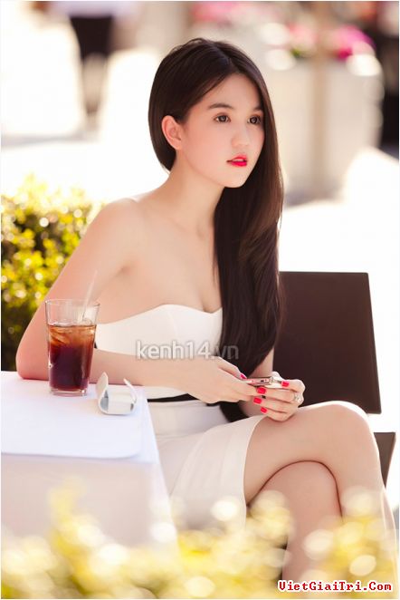 hinh anh sex ngoc trinh , Ngọc Trinh “mượt mà” dưới ánh nắng Beverly Hills